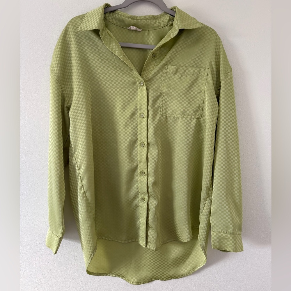 Buckle Hem & Thread Satin Oversized Indie Sleaze Checkered Button Down small